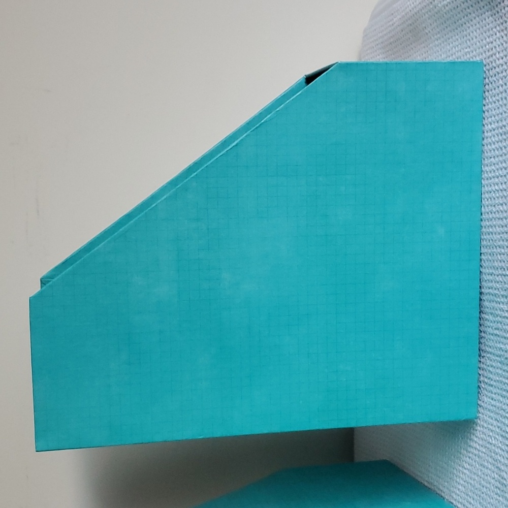 MAGAZINE HOLDER